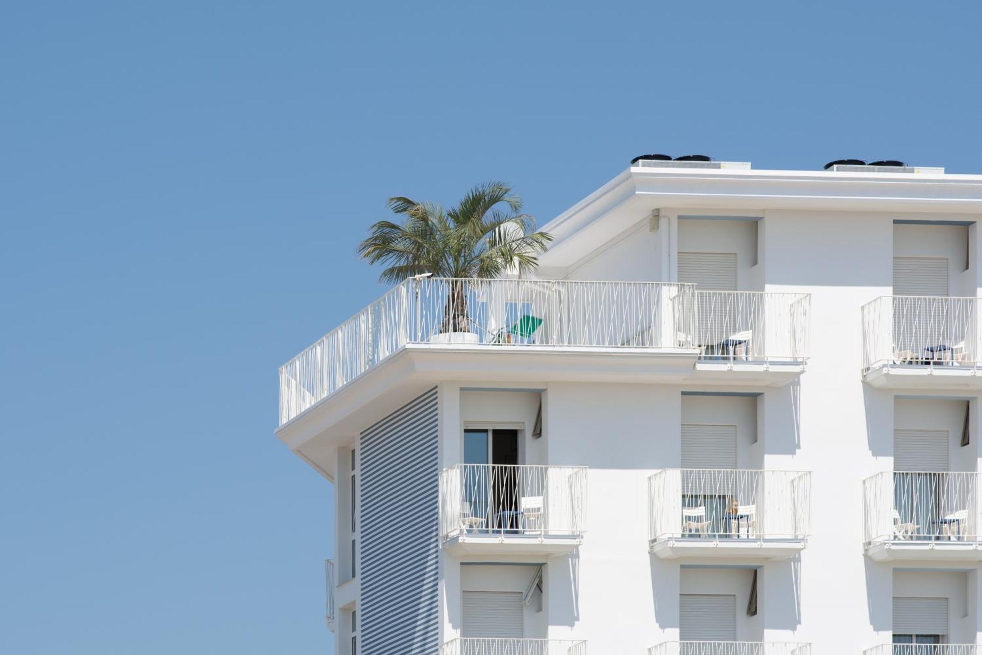 Hotel Montecarlo 3 Stelle Superior Каорле Экстерьер фото